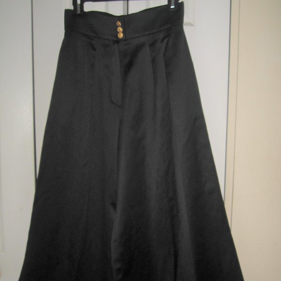 ❤️CHANEL COUTURE Palazzo Runway Wide Leg Black High Waist 5 CC Button Pan… - Picture 10 of 15
